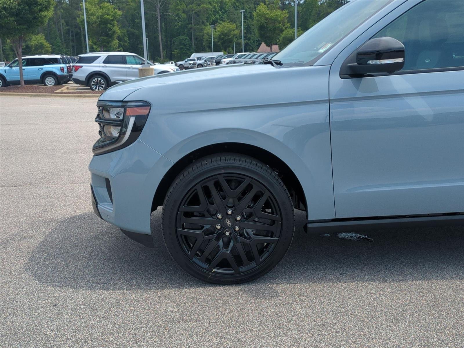 New 2026 Glacier Gray Metallic Tri-Coat Ford MAX Platinum® image 10
