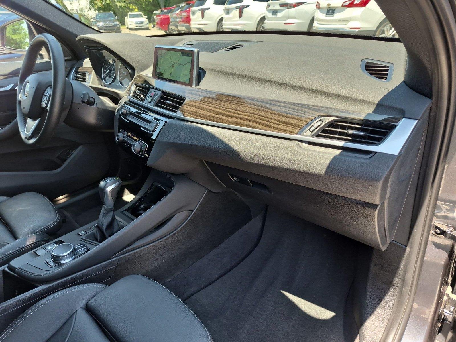 Used 2018 Mineral Gray Metallic BMW xDrive28i image 40