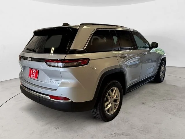New 2026 Silver Jeep Laredo X image 6