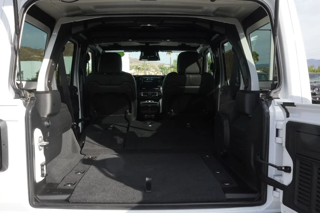 Used 2026 White Jeep Rubicon X image 41