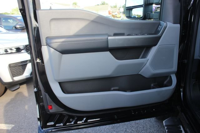 Used 2025 Black Ford XL image 21