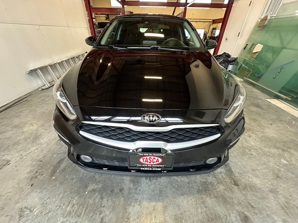 Used 2021 Black Kia LXS image 8