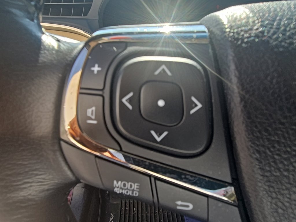 Used 2016 Mica Toyota XLE Plus image 17
