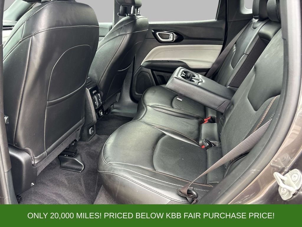 Used 2023 Gray Jeep Limited image 10