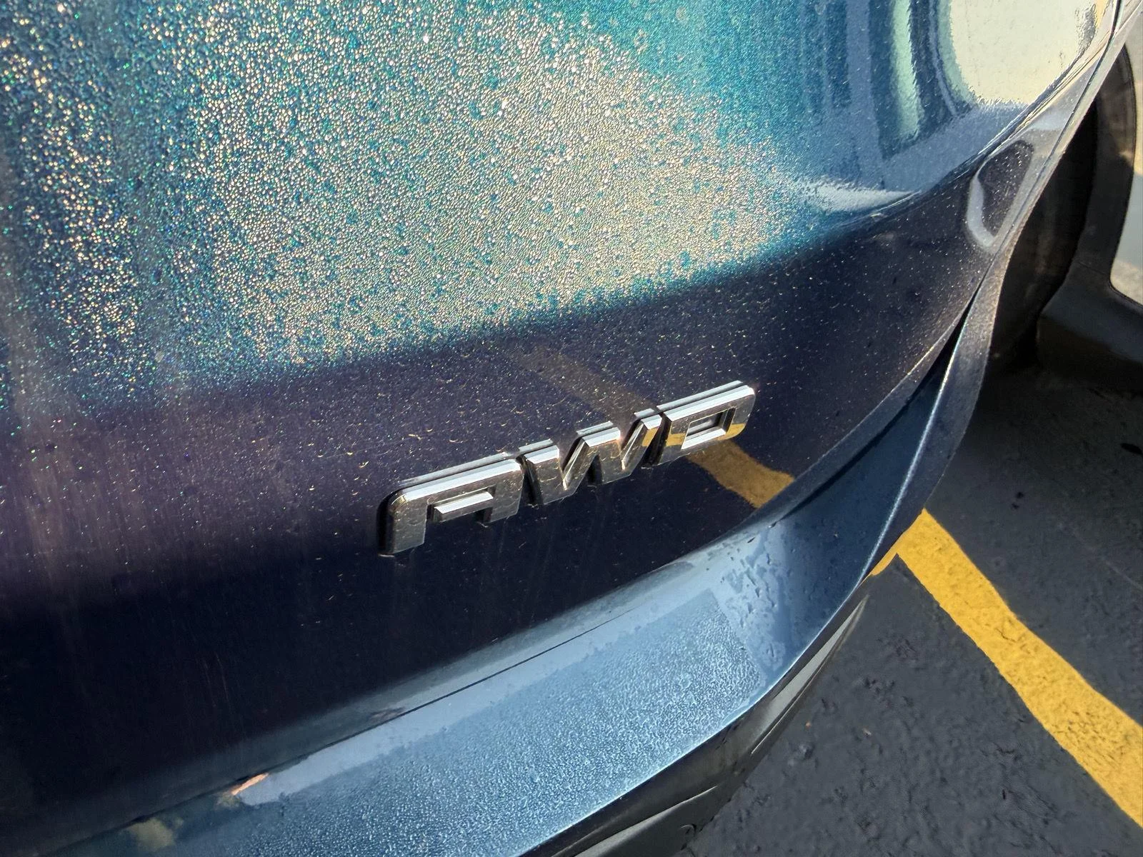 Used 2020 BLUE EMERALD METALLIC GMC SLE image 7