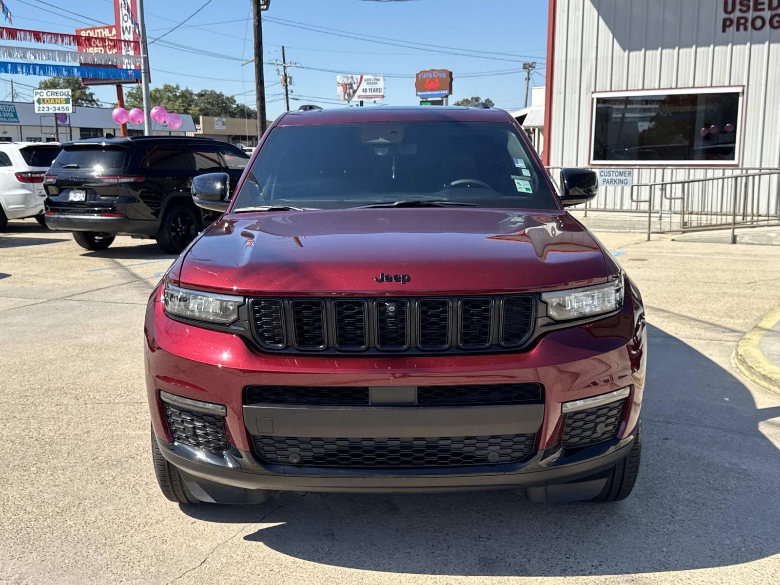 Used 2025 Velvet Red Pearlcoat Jeep Limited image 2