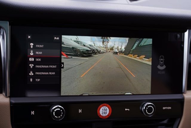 2026 Porsche Macan - Photo 19
