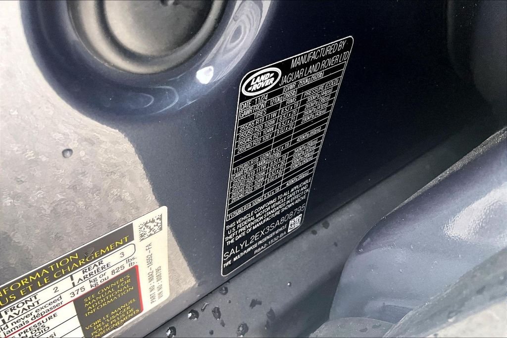 Certified Used 2025 Varesine Blue Metallic Land Rover Dynamic SE image 31