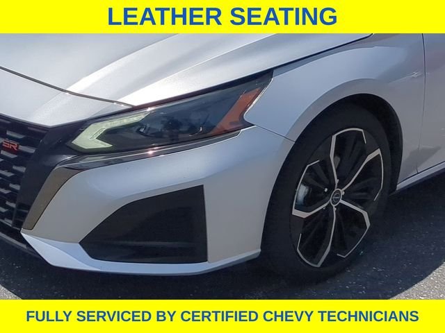 Used 2024 Silver Nissan 2.5 SR image 14