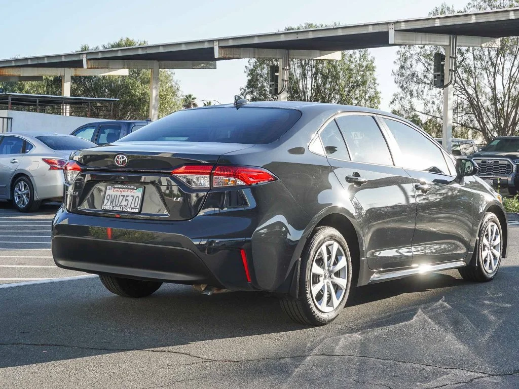 Certified Used 2025  Toyota LE image 6