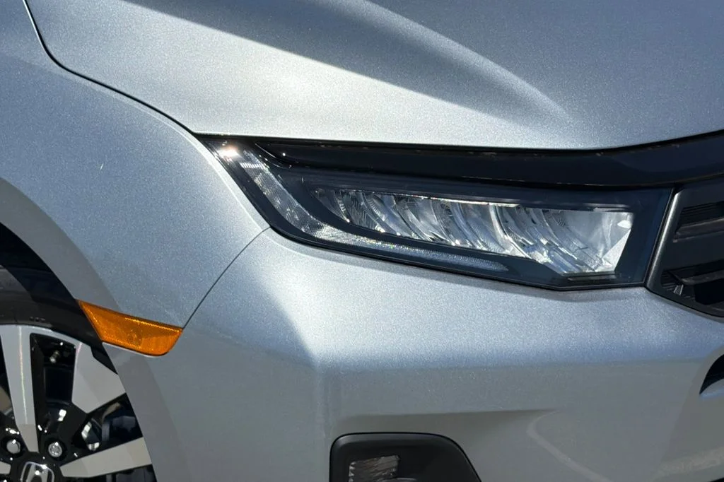 New 2026 Solar Silver Metallic Honda EX-L image 32