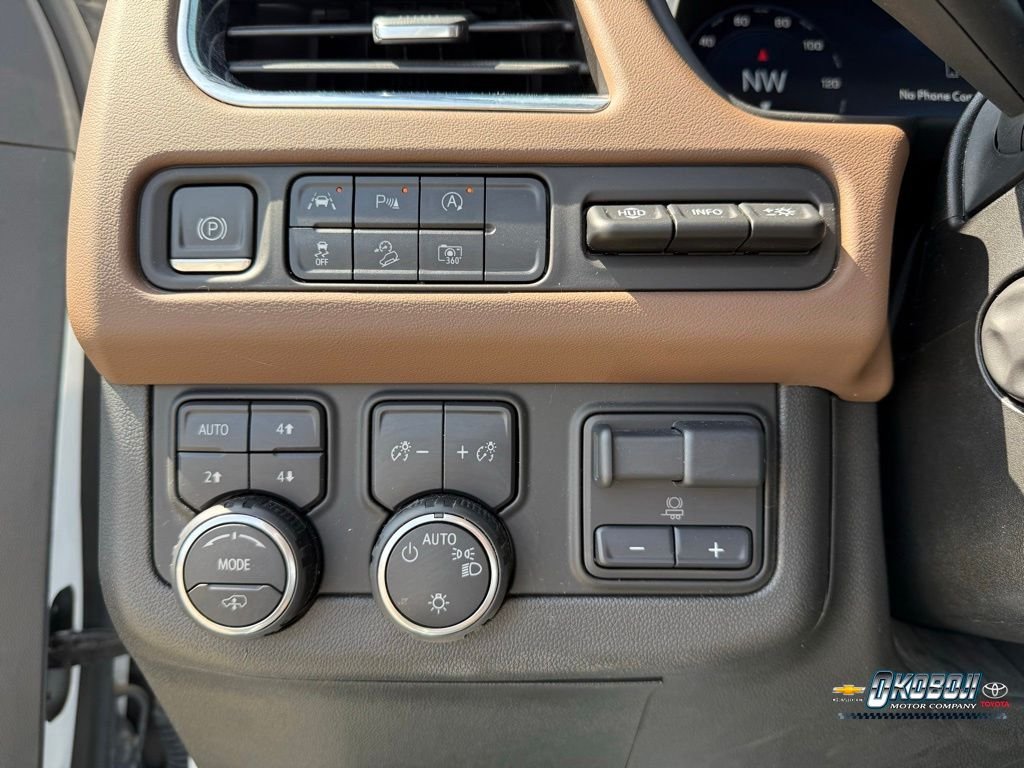 Used 2023 White Chevrolet High Country image 14
