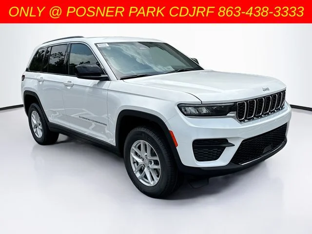New 2026 Bright White Clear-Coat Exterior Paint Jeep Laredo image 3