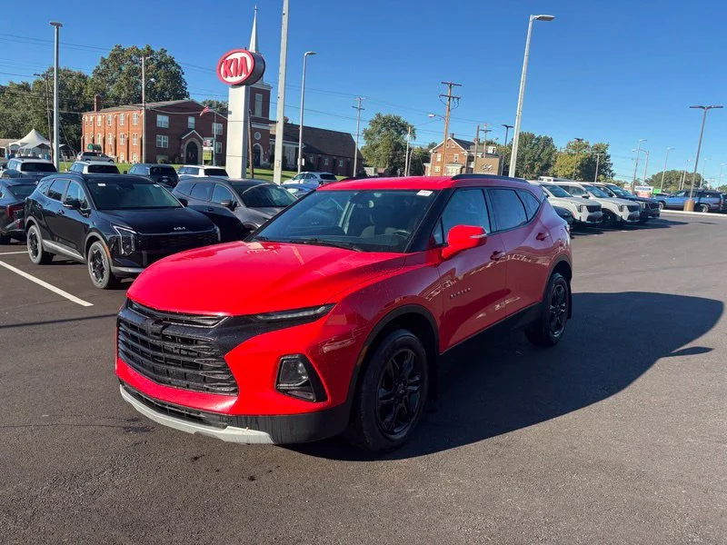 Used 2019 Red Chevrolet Base image 3