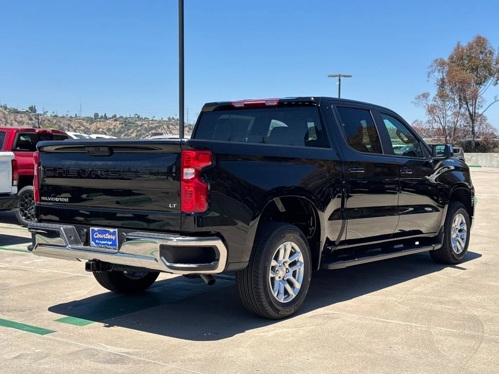 2026 Chevrolet Silverado 1500 LT - Photo 9