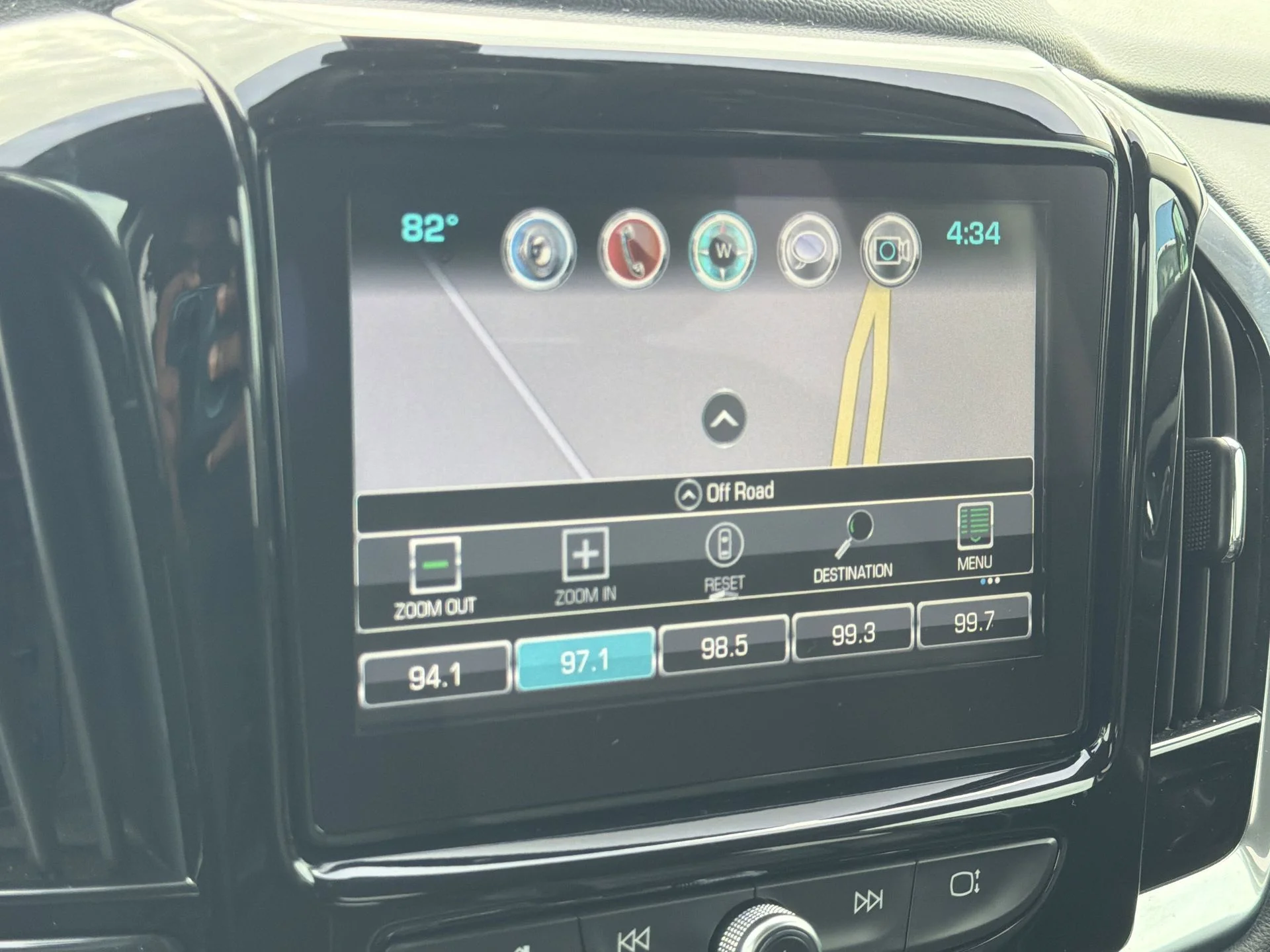 Certified Used 2019 Silver Ice Metallic Chevrolet 3LT image 7
