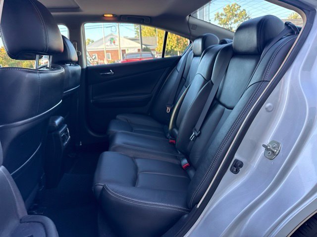 Used 2014 Silver Nissan 3.5 SV image 14