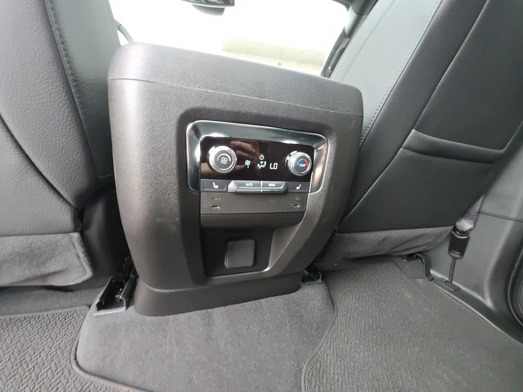 Certified Used 2025 Onyx Black GMC Denali image 27