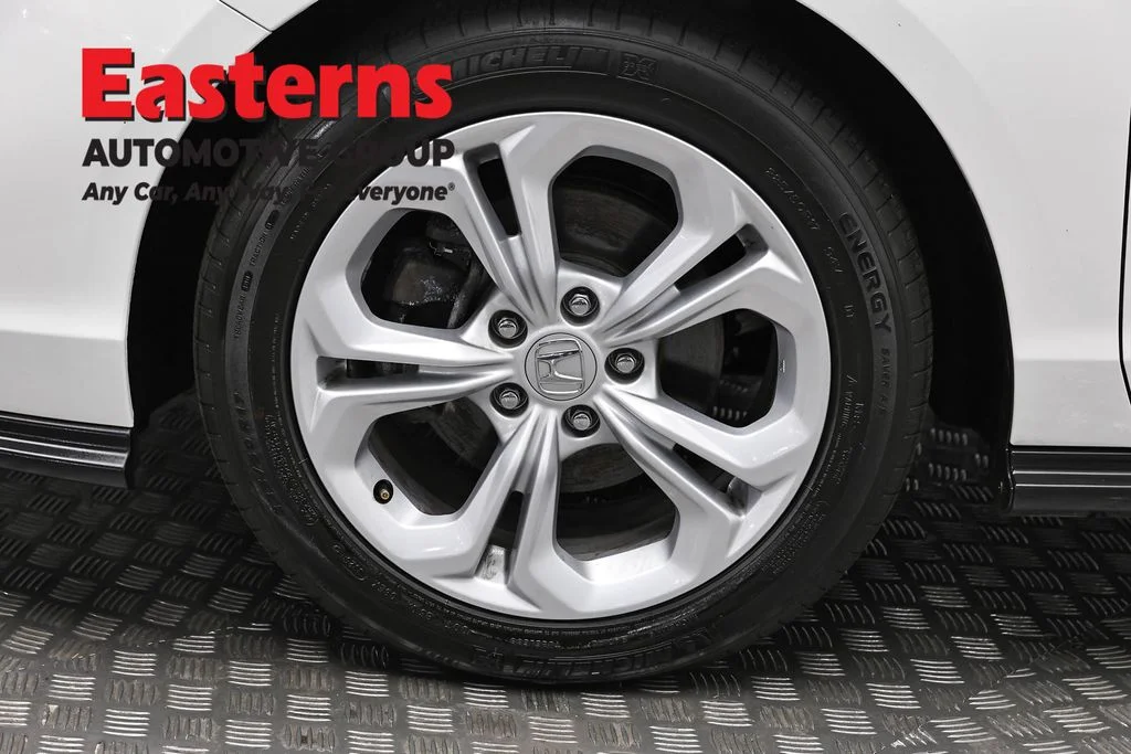 Used 2025 White Honda LX image 31