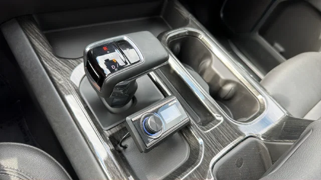 Used 2024 White Chevrolet RST image 30