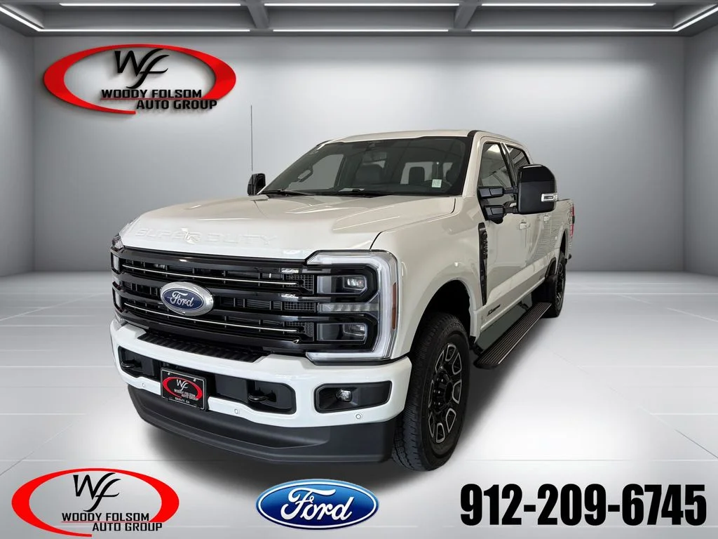 New 2026 White Ford Platinum image 1