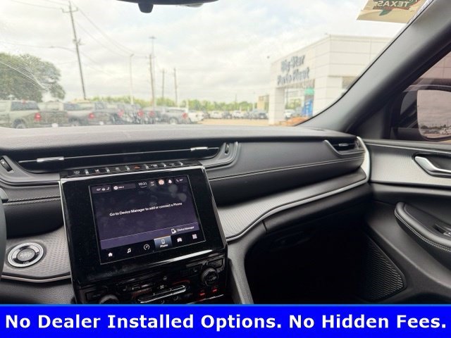Used 2023 Baltic Gray Metallic Clearcoat Jeep Altitude image 6