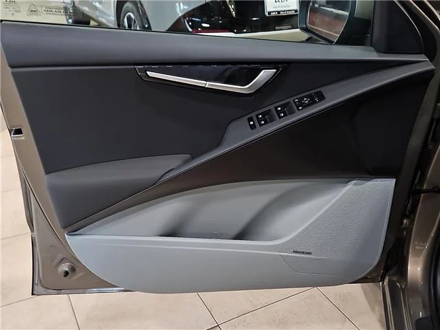 New 2027 Sunset Beige KIA EX Front-Wheel Drive image 13
