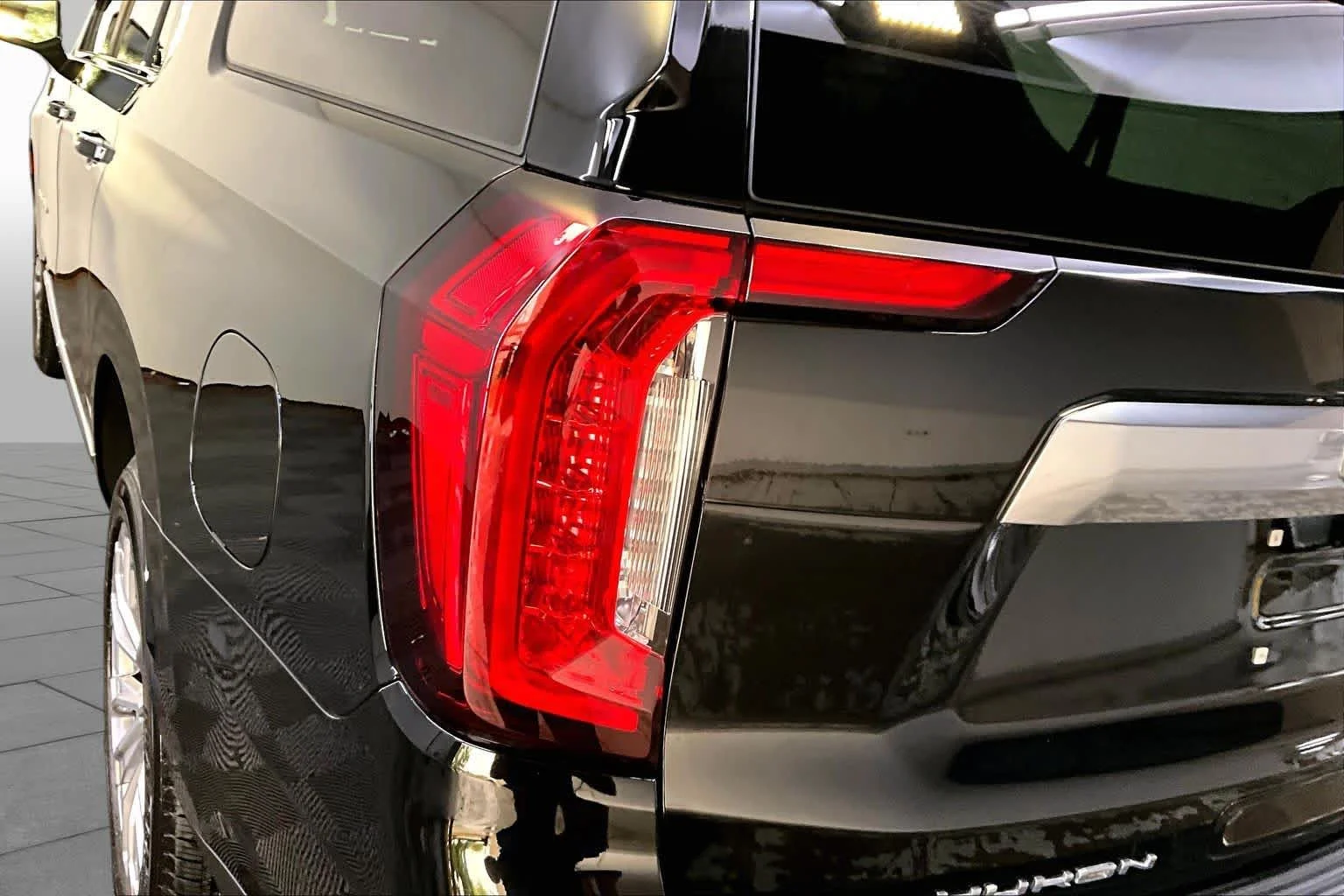 Used 2023 Onyx Black GMC Denali image 55