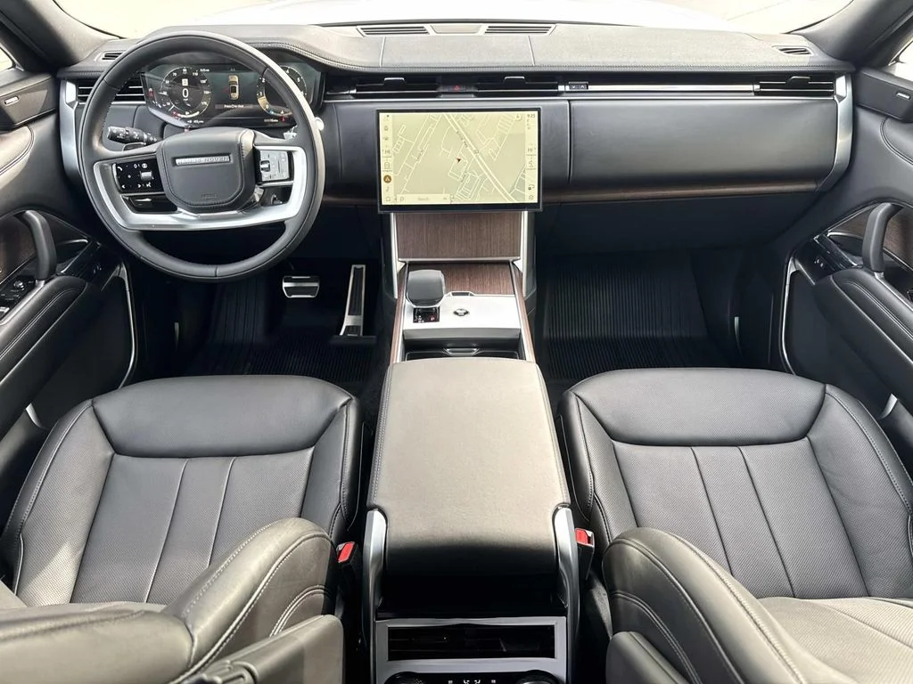 2026 Land Rover Range Rover SE - Photo 9