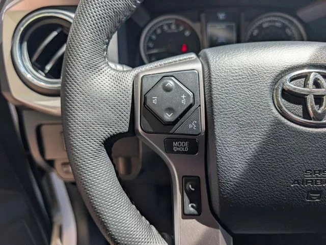 Used 2023 Ice Toyota SR5 image 12