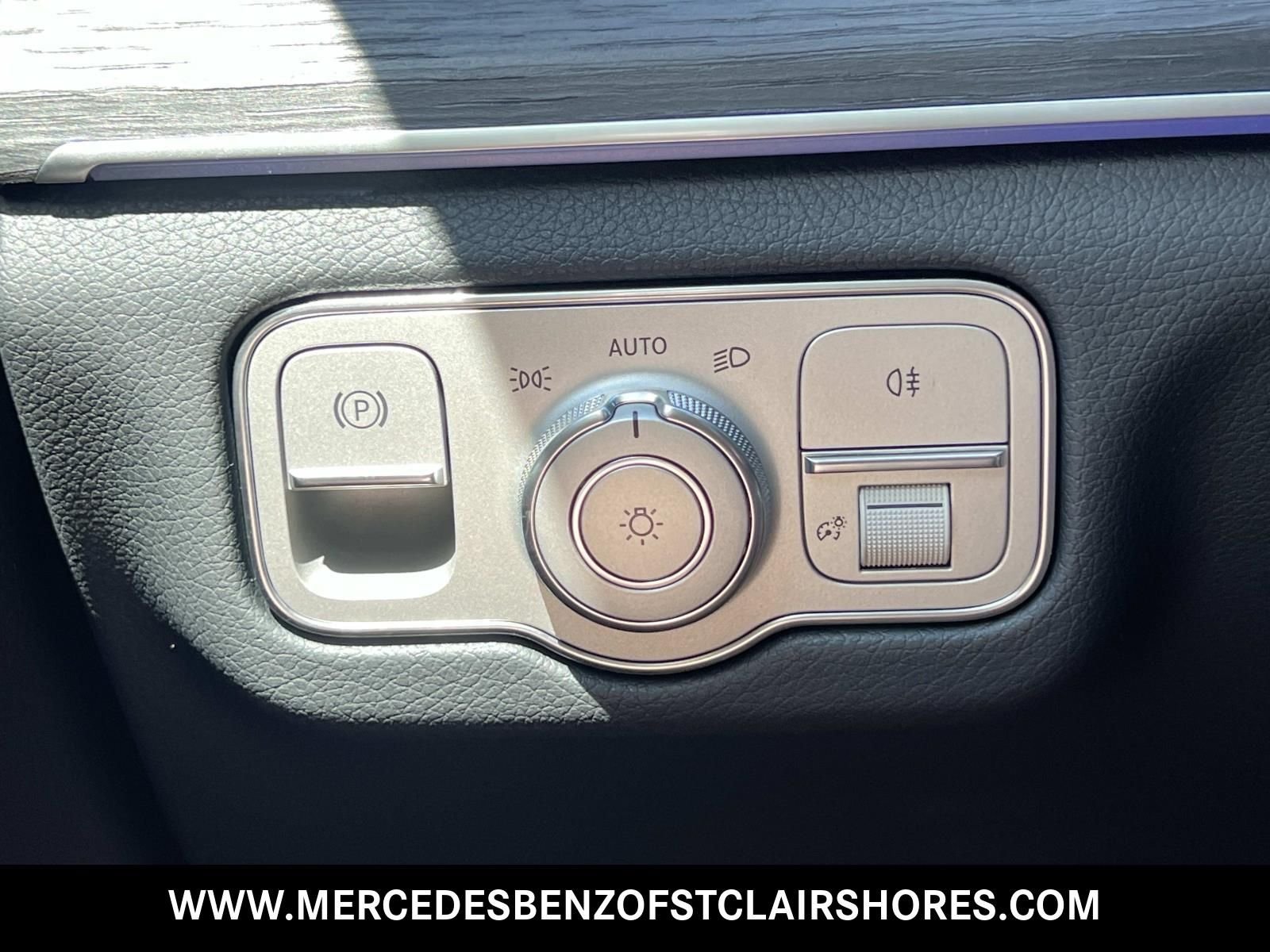 New 2026 Obsidian Black Metallic Mercedes-Benz GLS 580 image 29