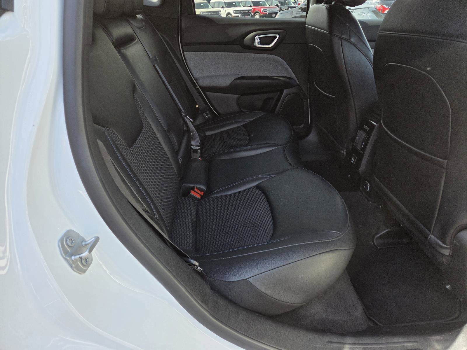 2025 Jeep Compass Latitude - Photo 18