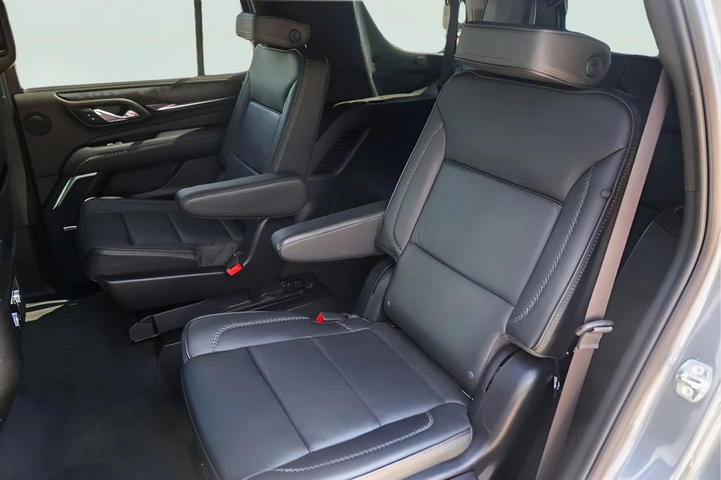 Used 2024 Silver GMC Denali image 28
