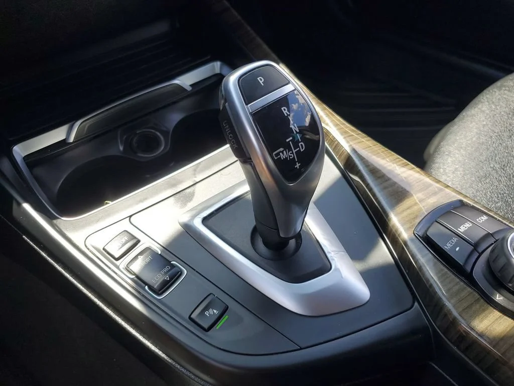 Used 2019 White BMW 230i image 21