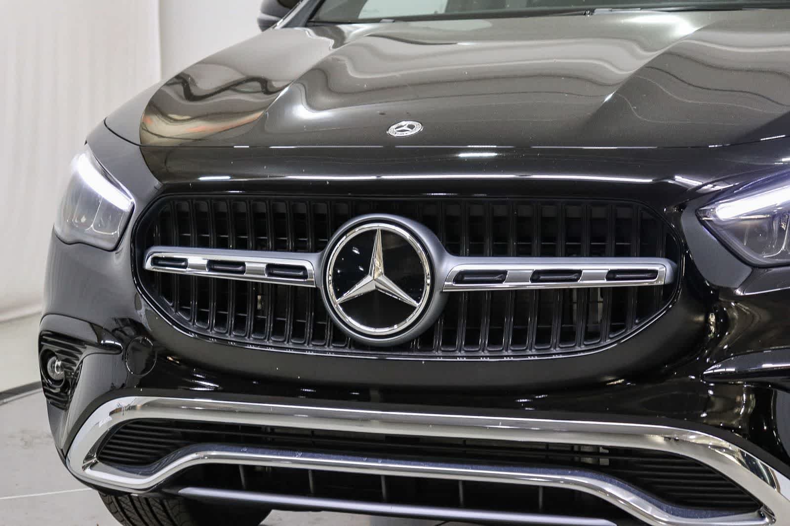 New 2026 Night Black Mercedes-Benz GLA 250 image 8