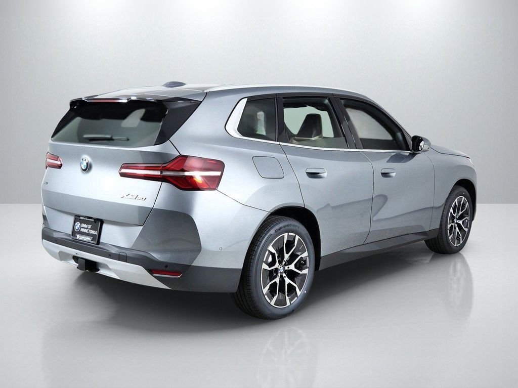 Used 2026 Skyscraper Grey Metallic BMW 30 xDrive image 10