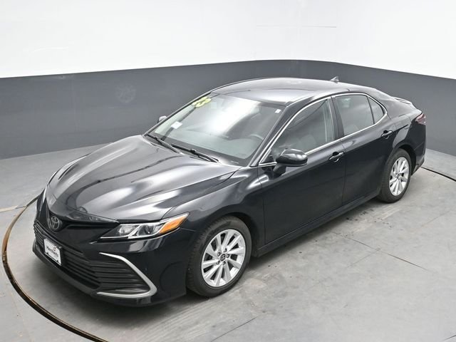 Used 2023 Black Toyota LE image 27