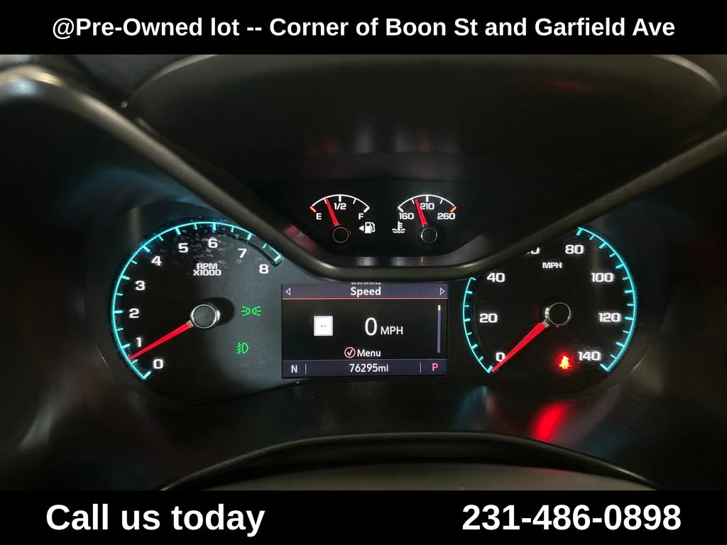 Used 2021 White GMC Denali image 23