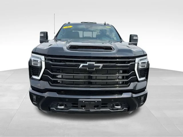 New 2026 Black Chevrolet High Country image 9