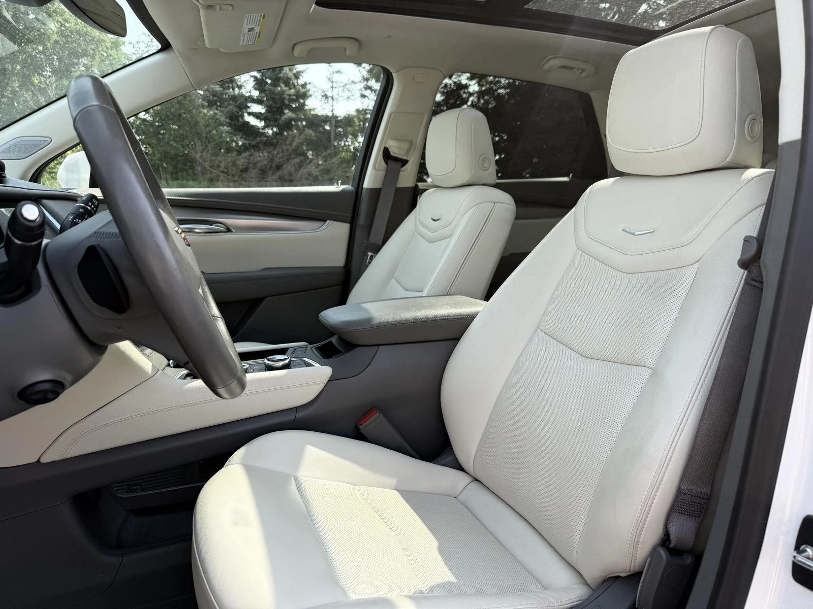 Used 2024 Crystal White Tricoat Cadillac AWD Premium Luxury image 8