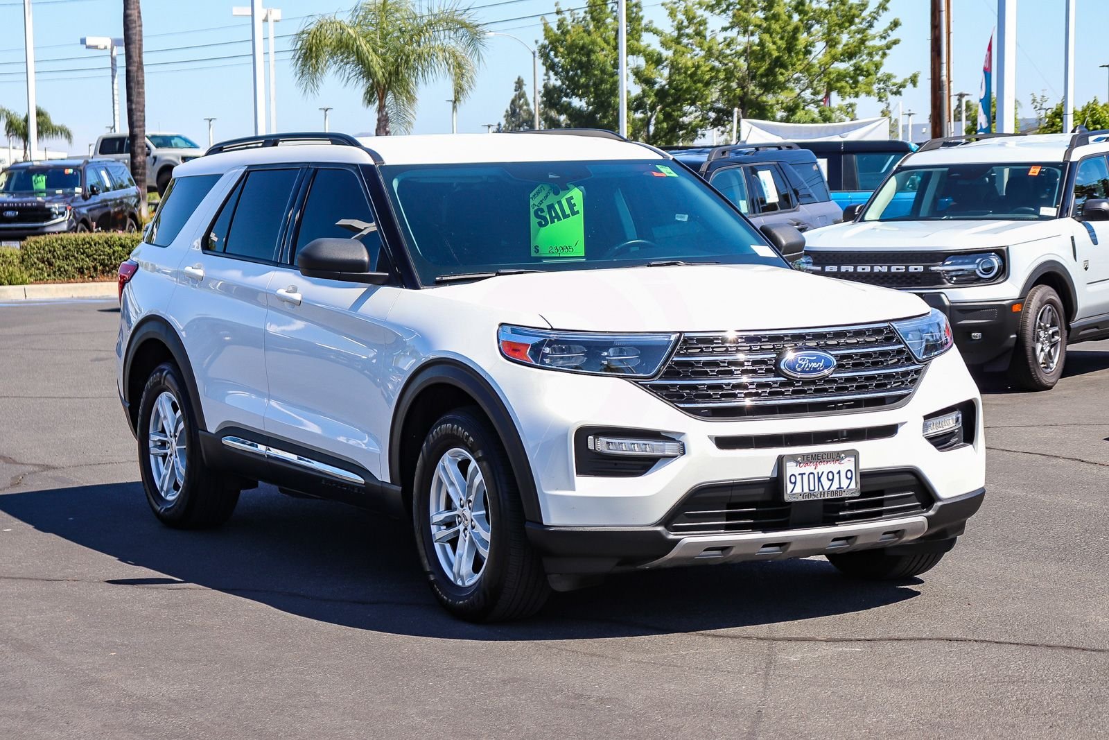 Certified Used 2021 White Metallic Ford XLT image 3