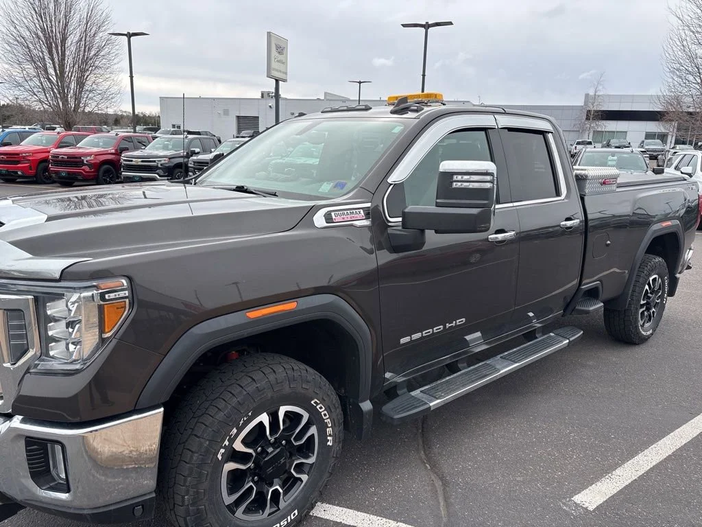 2020 GMC Sierra 4WD Double Cab Standard Box SLT's photo