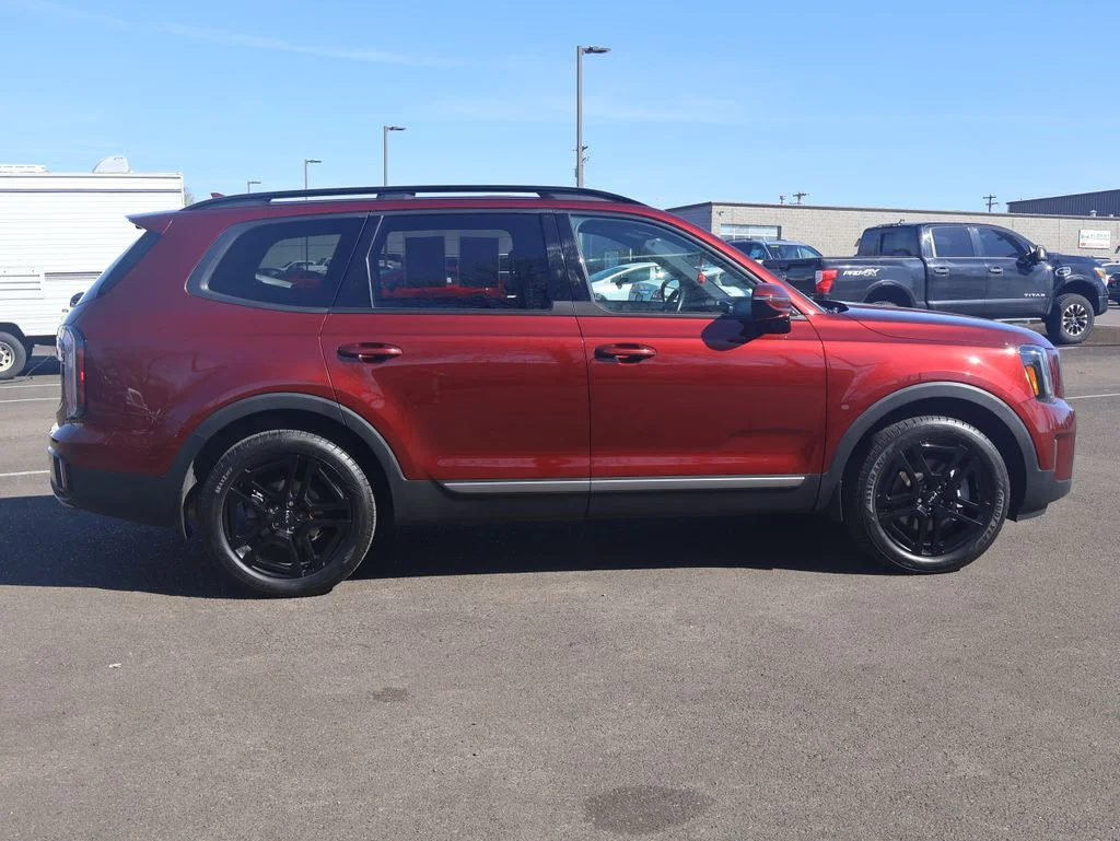 Used 2023 Red Kia SX-Prestige X-Line image 8