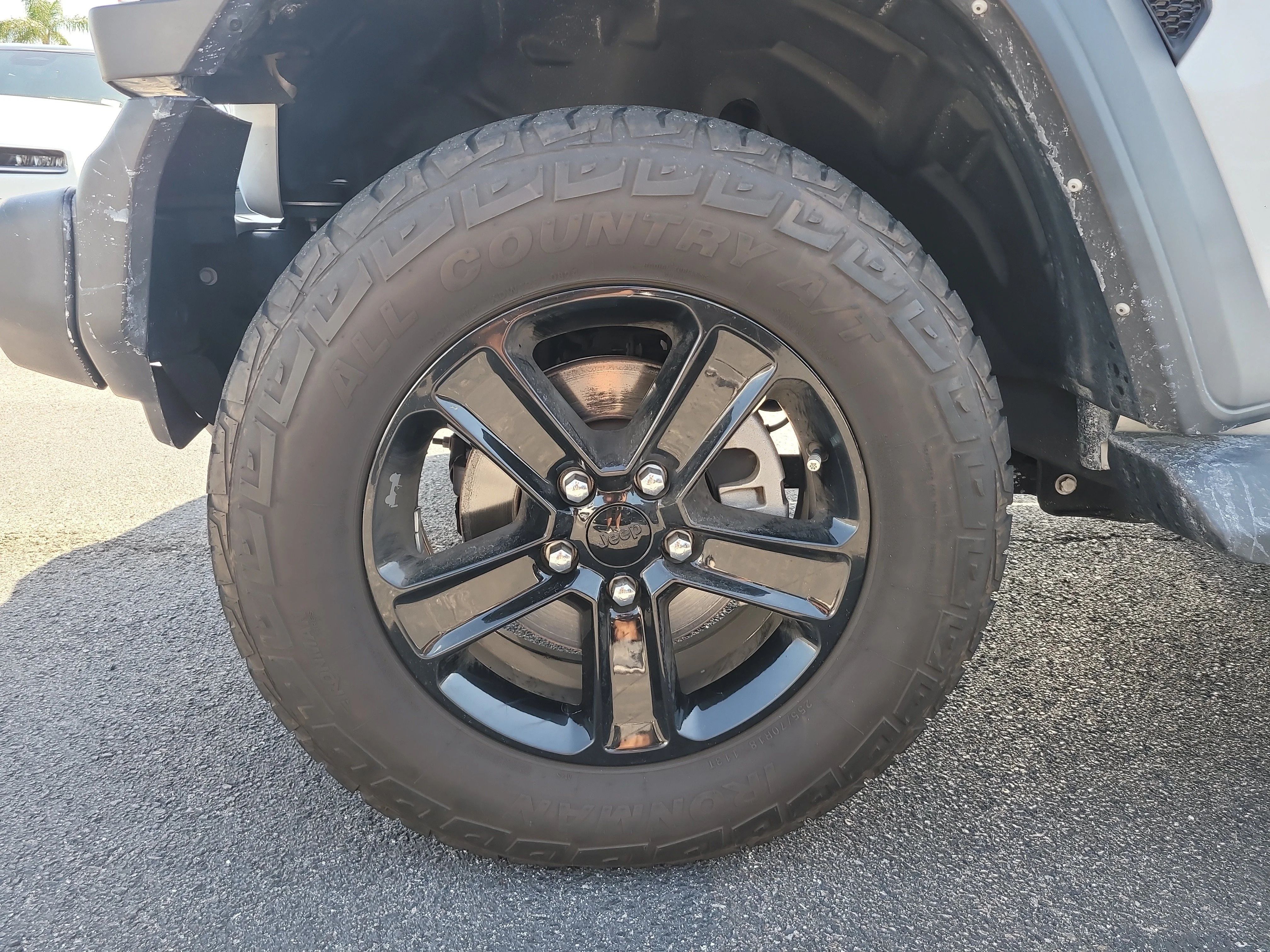 Used 2022 Bright White Clearcoat Jeep Unlimited Sport Altitude image 9