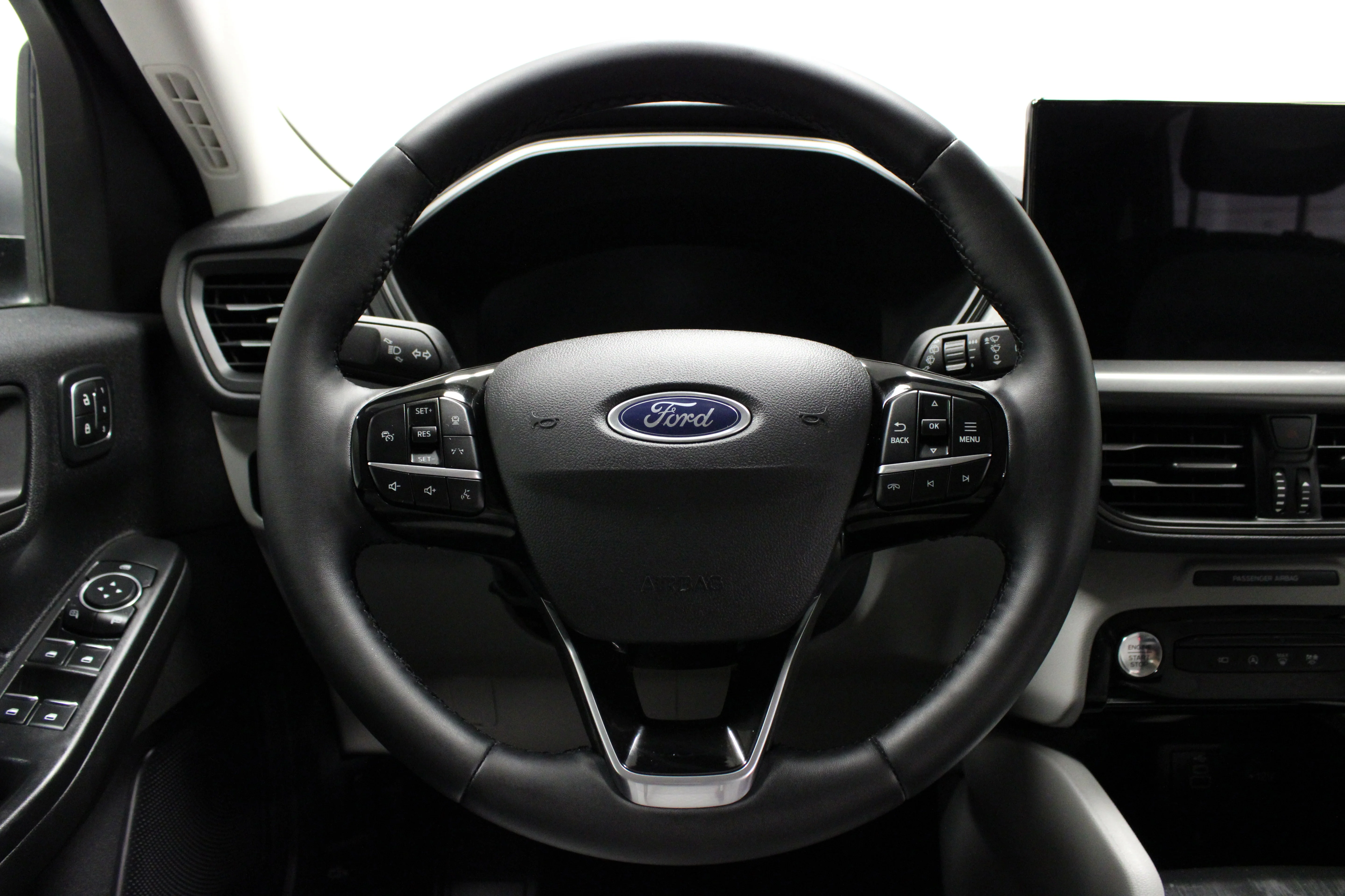 Used 2024 Silver Metallic Ford Active image 21