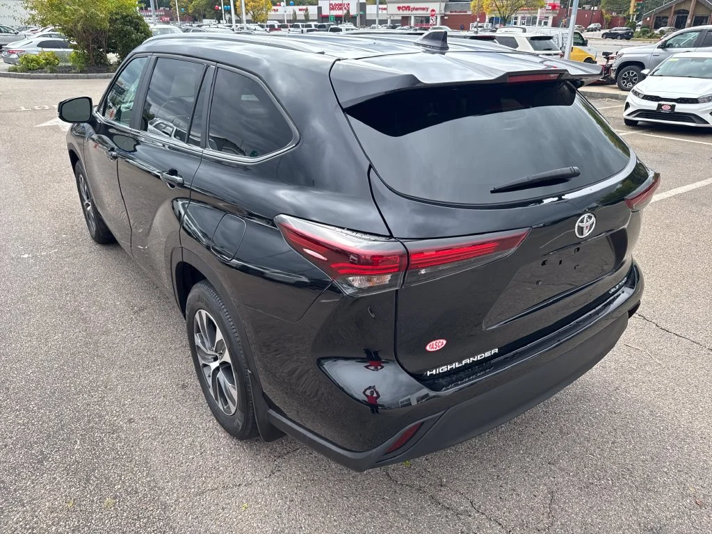 Used 2024 Black Toyota XLE image 5