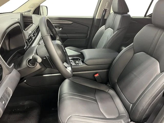 New 2026 Crystal Black Pearl Honda AWD Touring image 8
