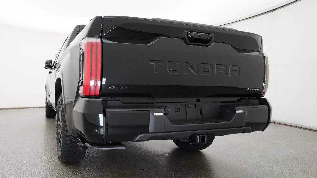 2026 Toyota Tundra Platinum - Photo 18