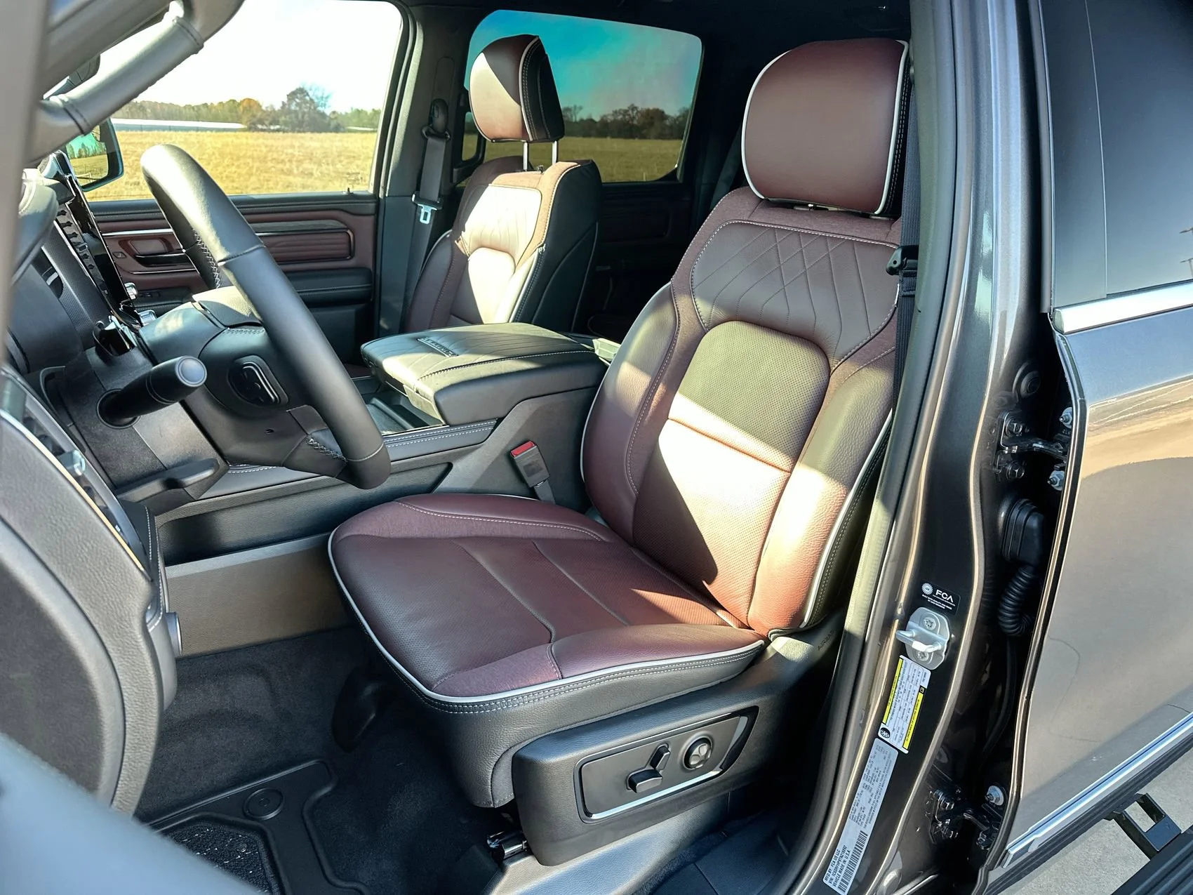 New 2026 Granite Crystal Metallic Clearcoat Ram Limited image 11