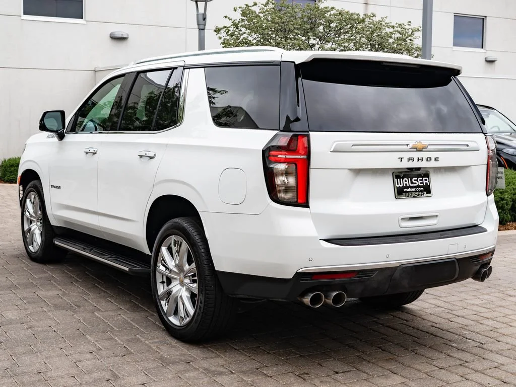 Used 2021 Summit White Chevrolet High Country image 6